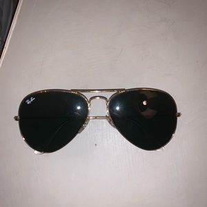 Gold rim ray ban aviators